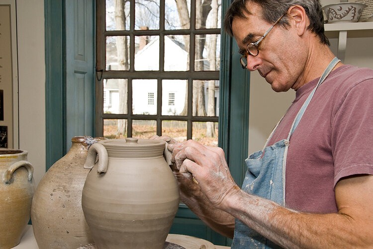 Stoneware Pottery with Mark Shapiro