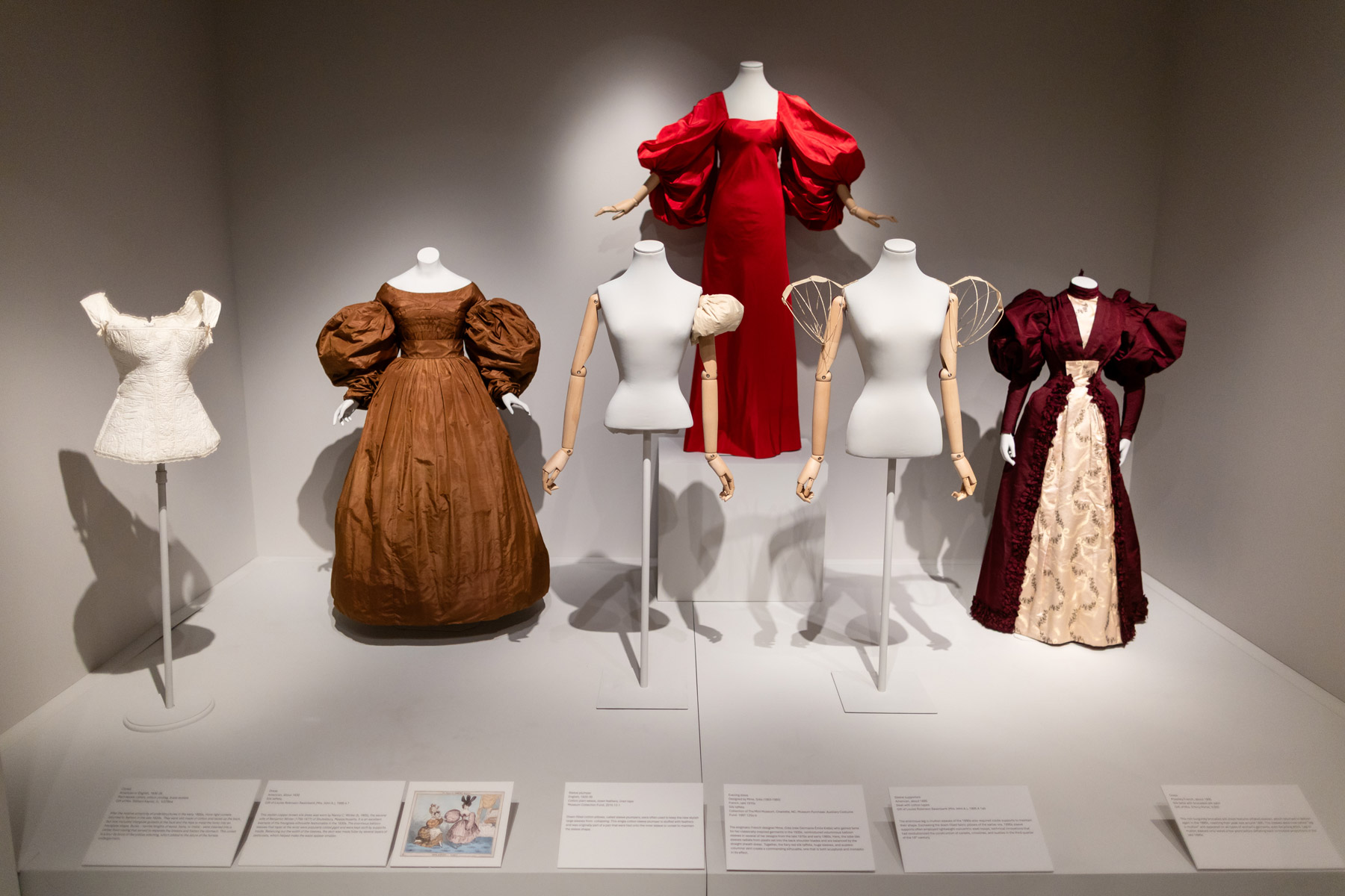 Body by Design: Fashionable Silhouettes from the Ideal to the Real